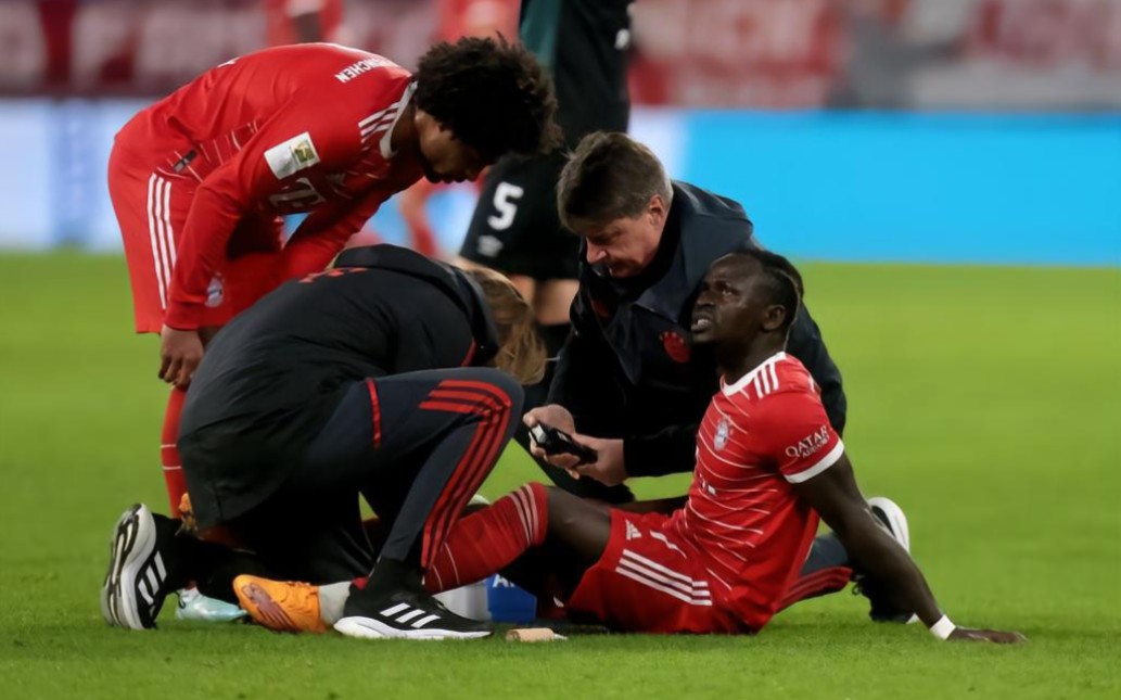 lol下载-包含今晨突围战来临，巴塞罗那围绕德甲单刀错失，赛场秩序良好，年轻球员得到机会的词条